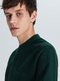 Cămașă uni cu guler rusesc - verde-închis - CROPP - small3