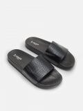 Papuci de casă cu motiv de piele de crocodil - negru - CROPP - small1