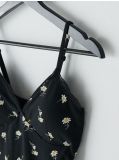Body na ramiączkach z motywem kwiatowym - czarny - CROPP - small2