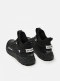 Pantofi sport accesorizați cu elemente din imitație de piele - negru - CROPP - small5