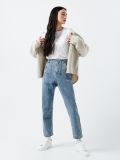 Mom jeans z efektem sprania - niebieski - CROPP - small1