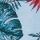 Tricou cu motiv tropical - turcoaz-deschis
