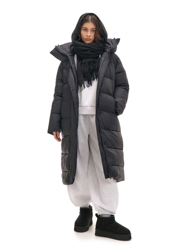 Μονωμένο παλτό με κουκούλα