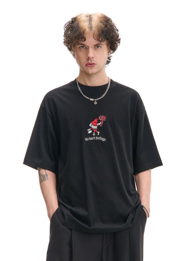 Czarny T-shirt comfort z naszywką - CROPP - 066DF-99X
