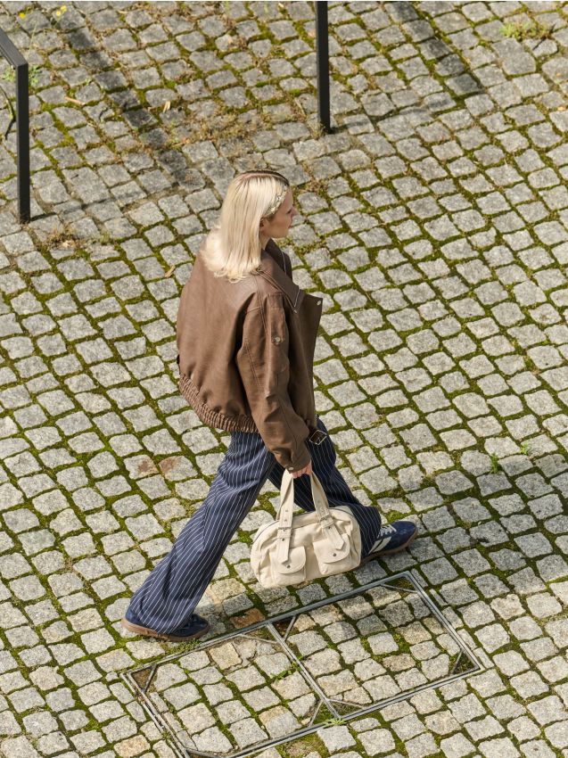 Szara kurtka bomber z efektem znoszenia - CROPP - 092AR-90X