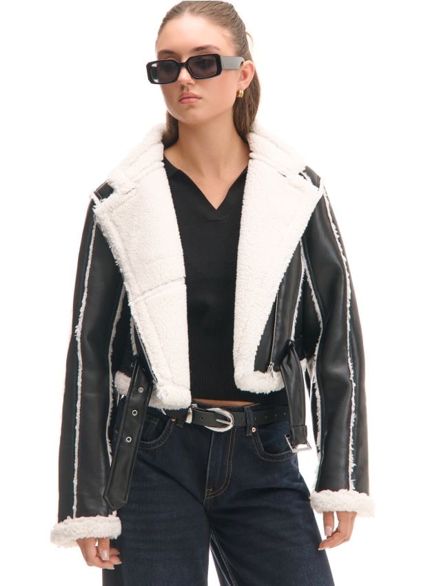 Czarna kurtka z kapturem - CROPP - 3773W-99X