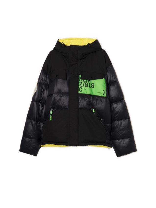 Kurtka z kapturem i kolorowymi wstawkami - CROPP - 109AT-99X