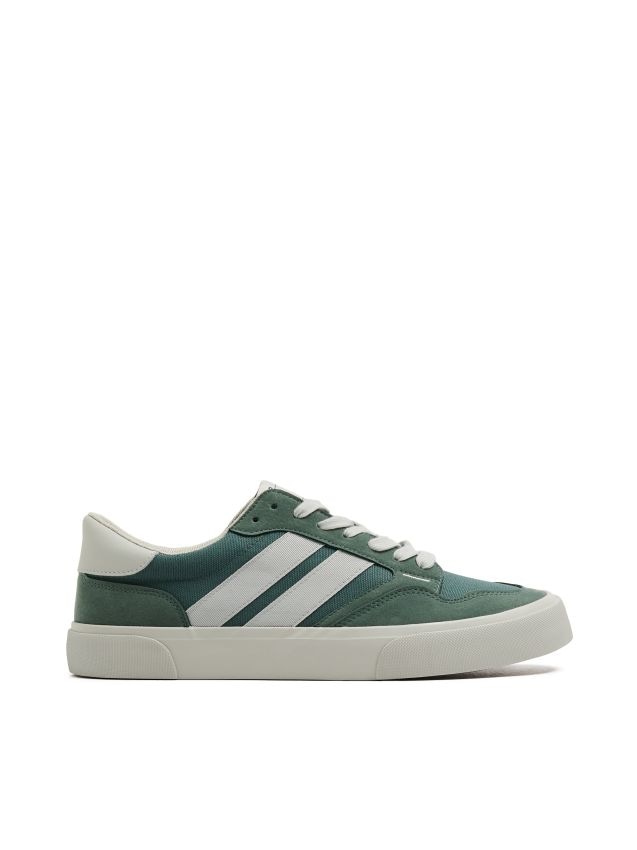 Czarne sneakersy z wysoką cholewką - CROPP - 377DH-99X