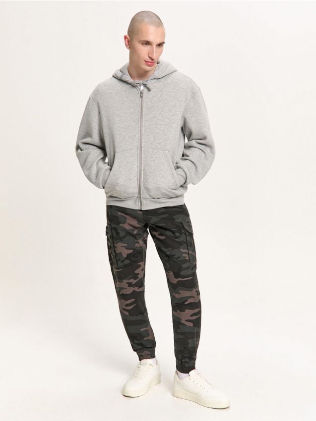 Joggery moro z kieszeniami cargo