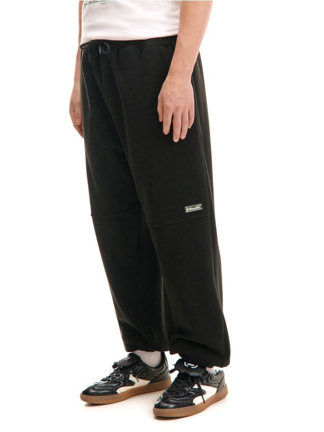 Polarowe czarne joggery
