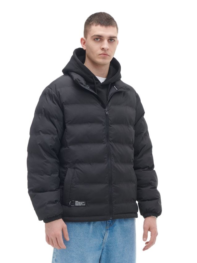 Czarna kurtka puffer ze stójką - CROPP - 4304W-99X