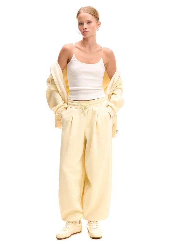 Czarne spodnie baggy z wysokim stanem - CROPP - 675AR-99X