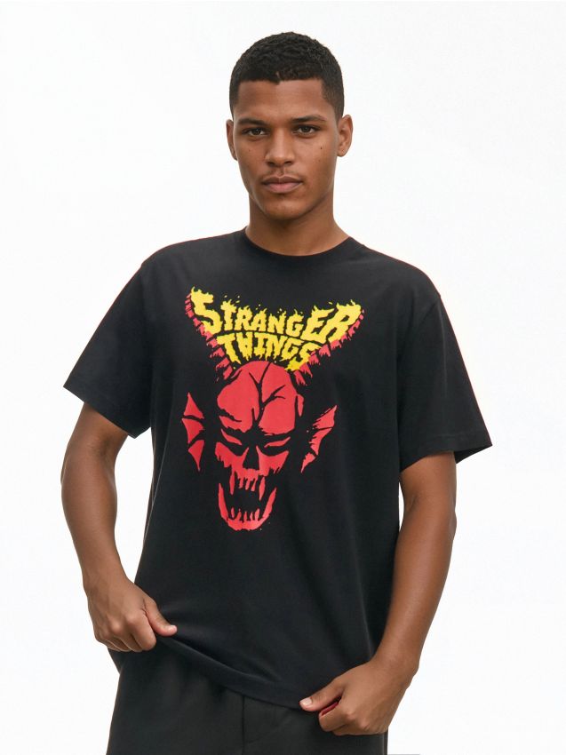 Tricou negru cu imprimeu Stranger Things Hellfire Club Culoare