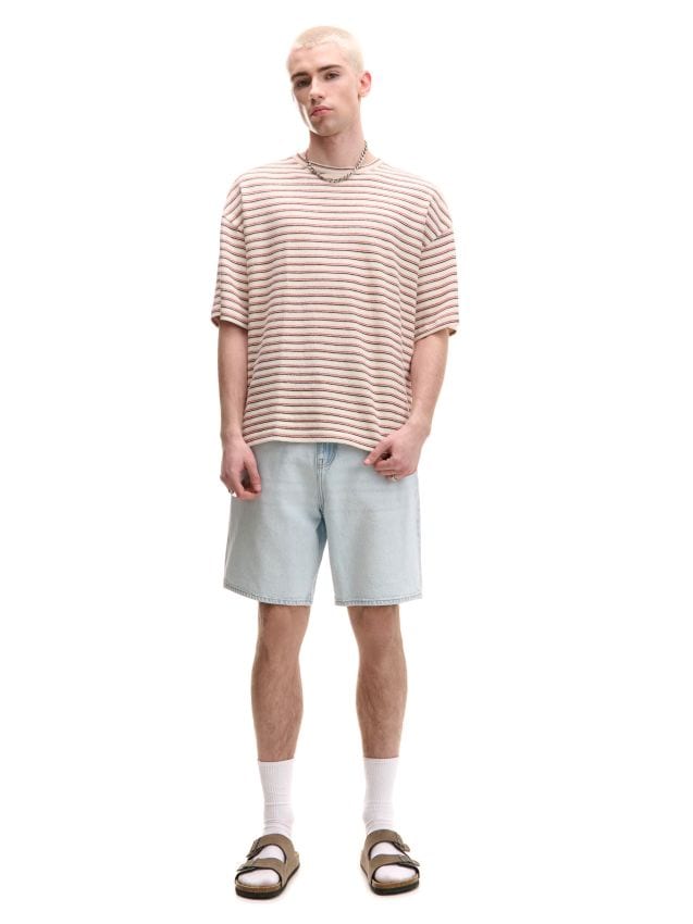 Błękitne jeansowe szorty loose