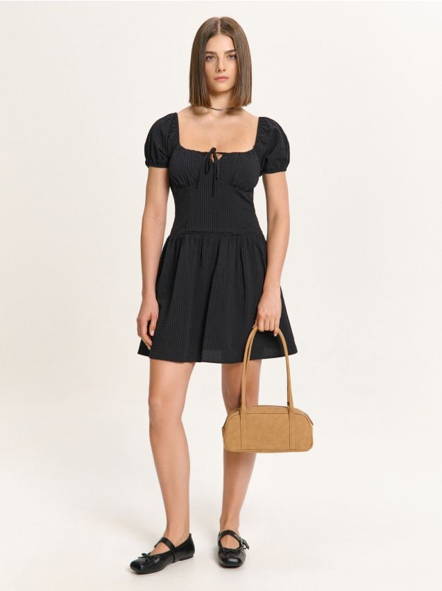 Rochie neagră cu mâneci bufante Culoare negru - CROPP - 692HW-99X