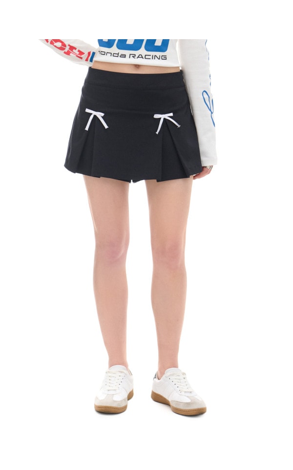 ●CHEEKY BLAKK Czarny Szorty z zaszewkami Alexander Wang - Vitkac Polska