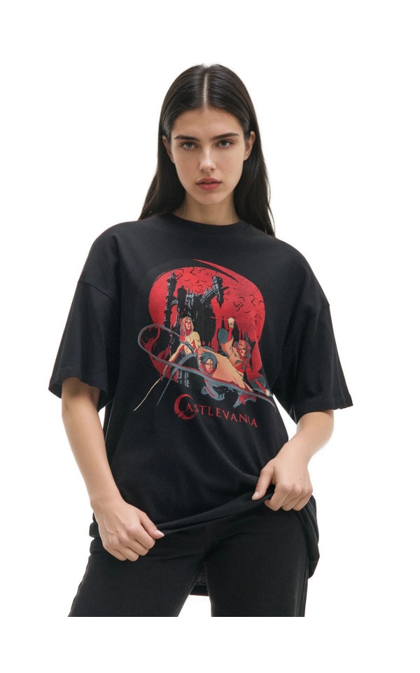 Czarna koszulka Castlevania - CROPP - 615FO-99X
